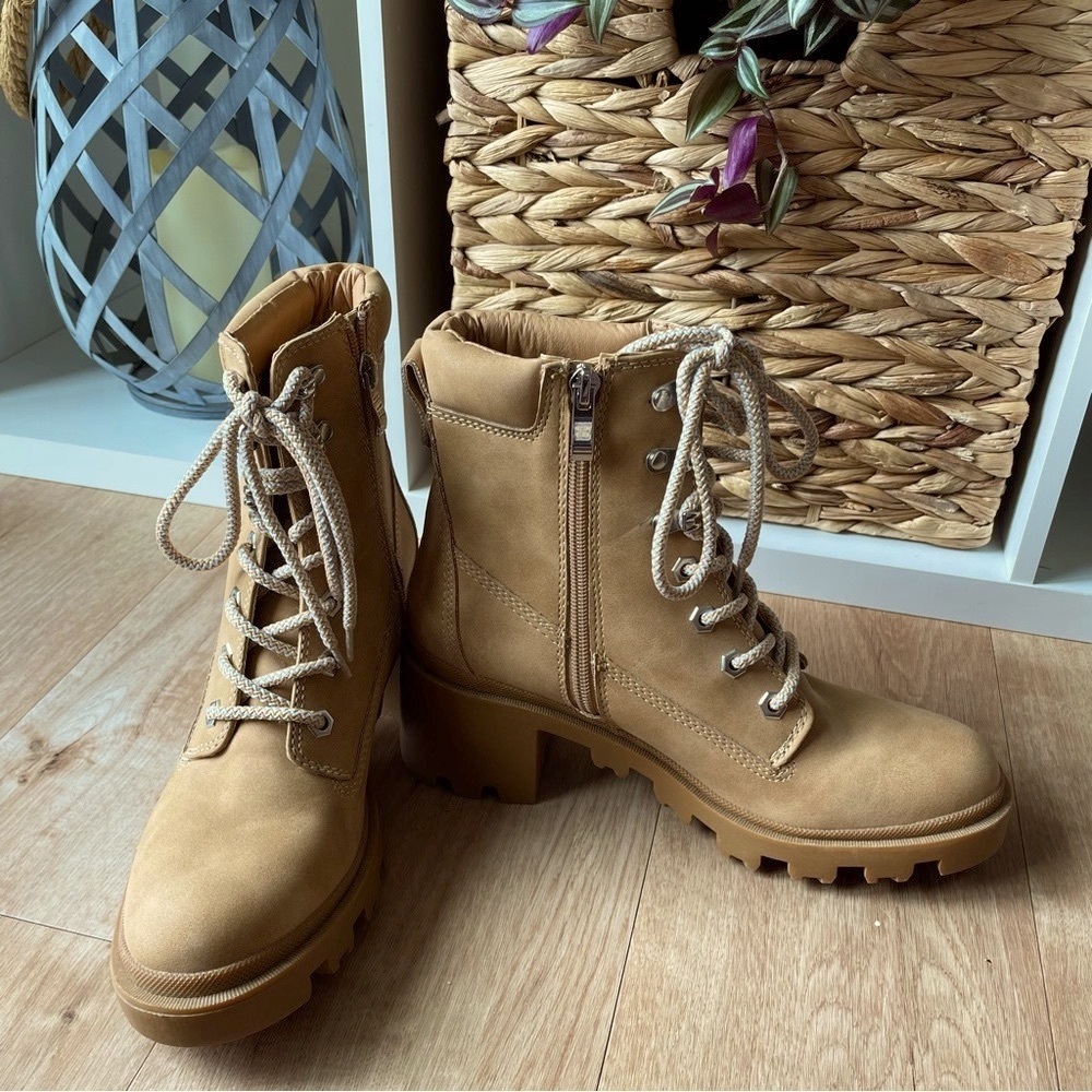 Zip Up Combat Boots Women’s Size 8